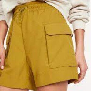 High-Waisted Cargo Utility Shorts, Mountian Olive Color, Size 2X NWT